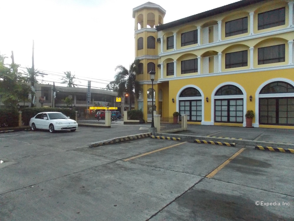 Planta Centro Bacolod Hotel Residences 31/46