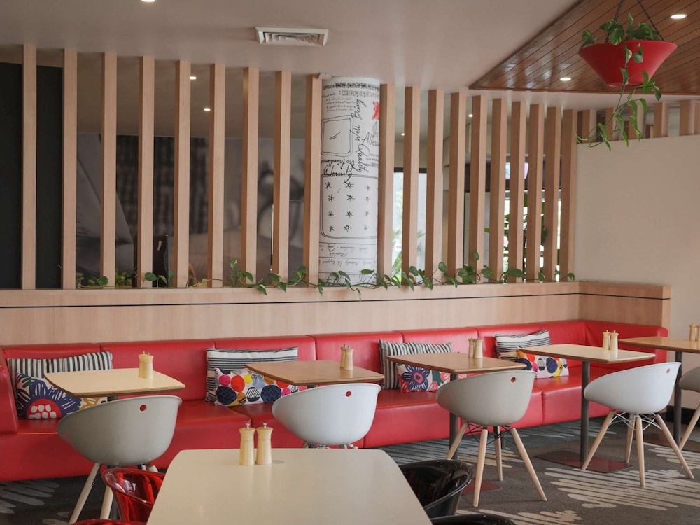 IBIS SYDNEY AIRPORT 54/66