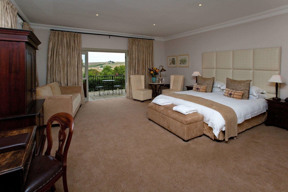 The Devon Valley Hotel 5/50