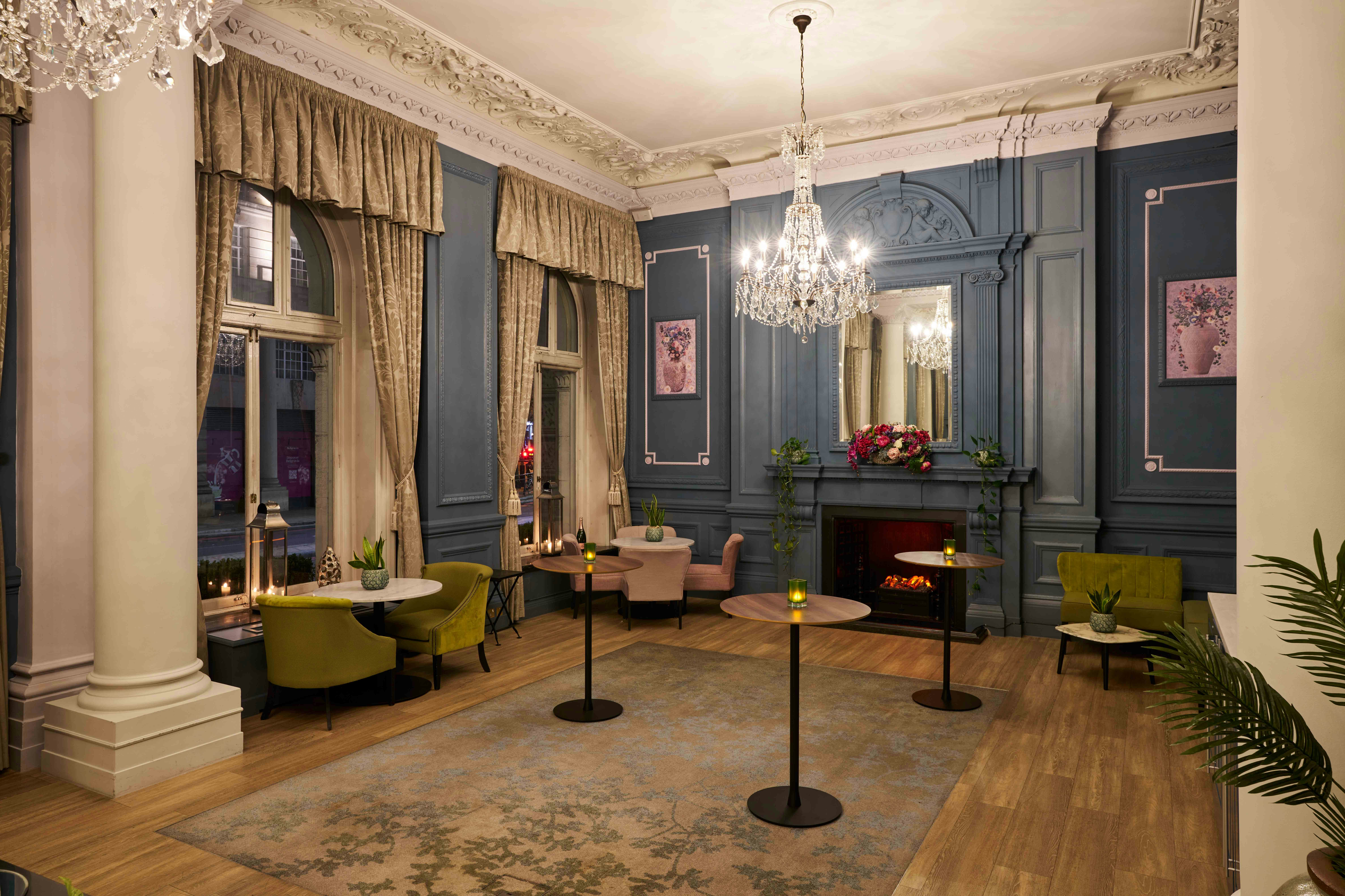 The Clermont London, Victoria 25/50