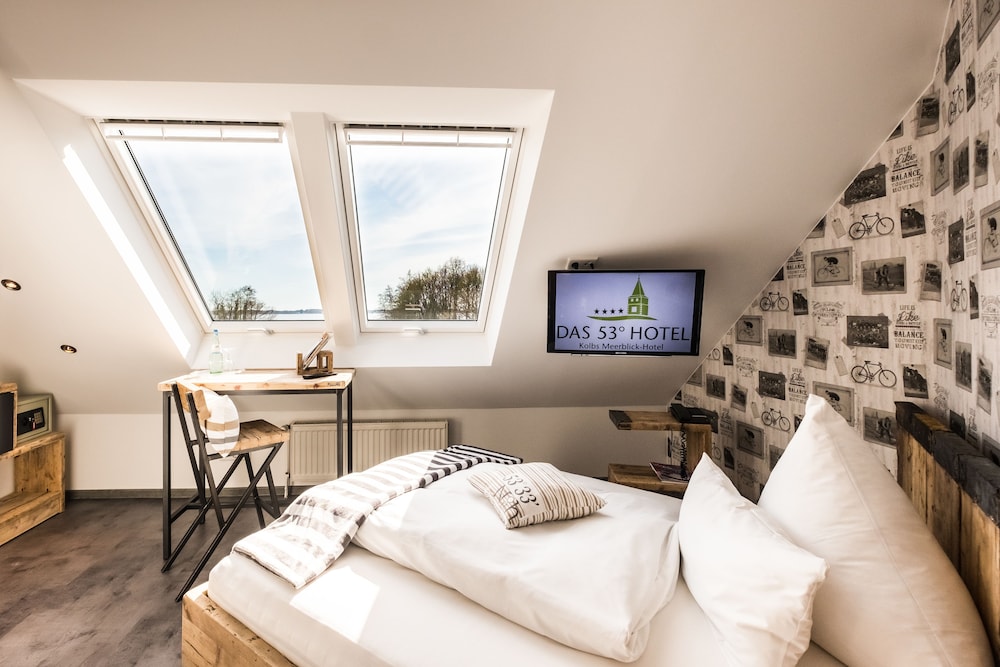 Das 53 Hotel 7/50