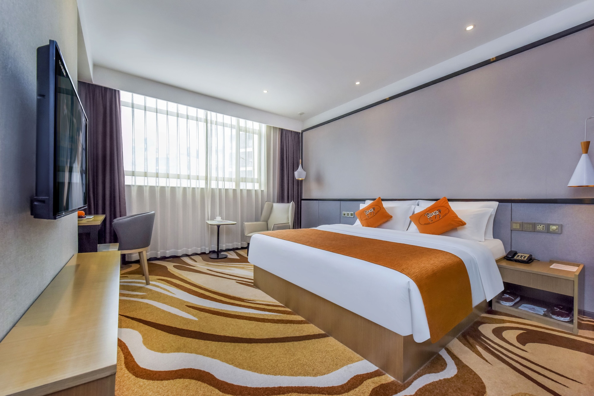 Executive, King Bed