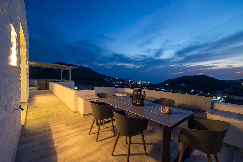 Paros Nereids Villas 32/50