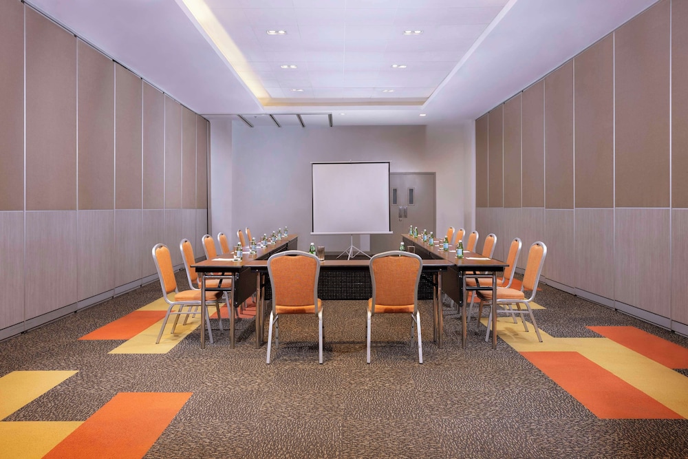 Park Inn By Radisson Iloilo 52/58