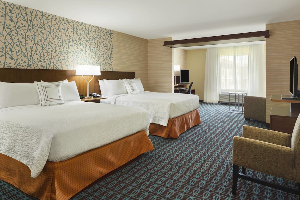 Fairfield Inn & Suites Akron Fairlawn 8/23