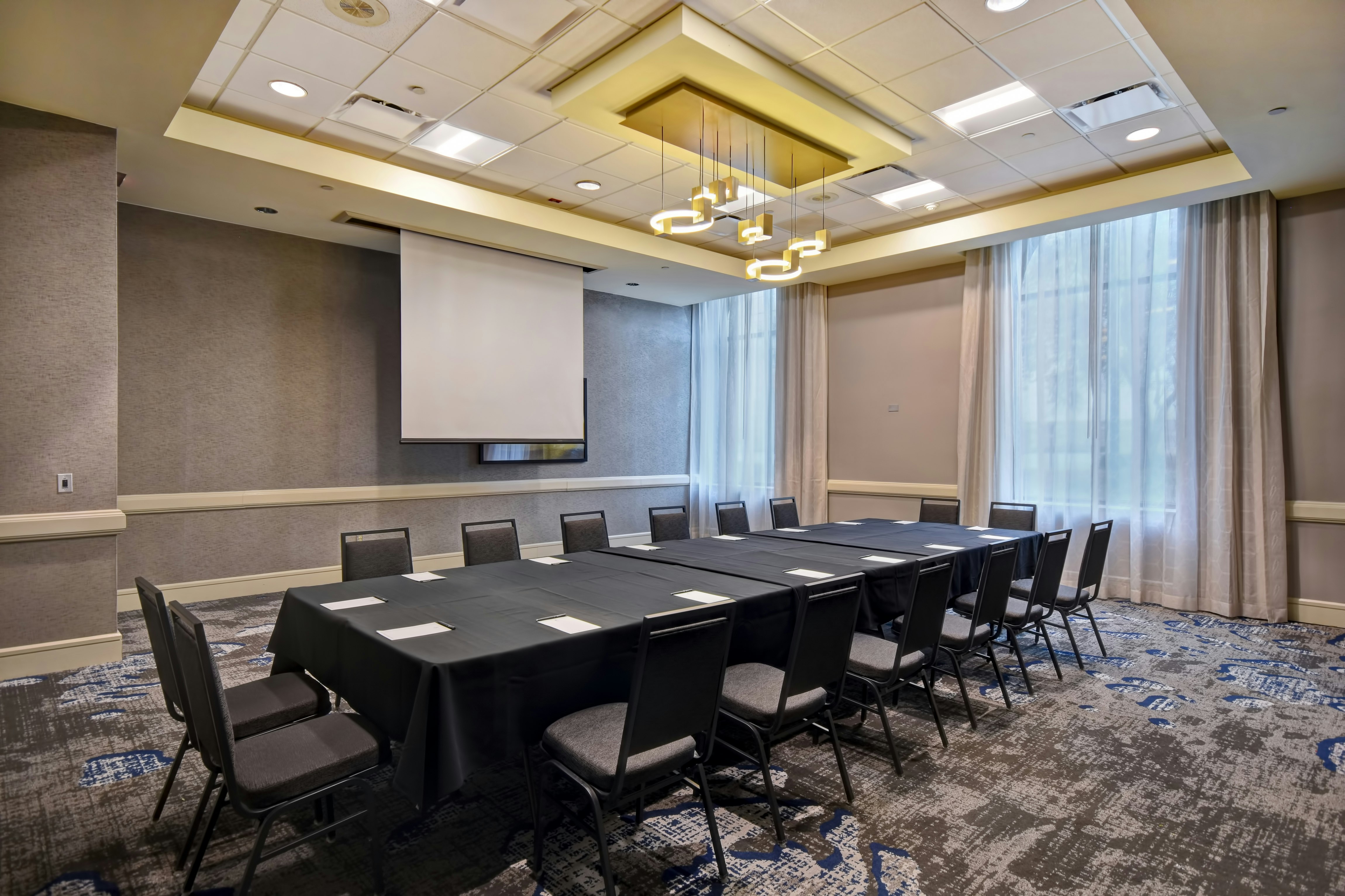 Embassy Suites by Hilton Montgomery Hotel & Conference Center 38/50