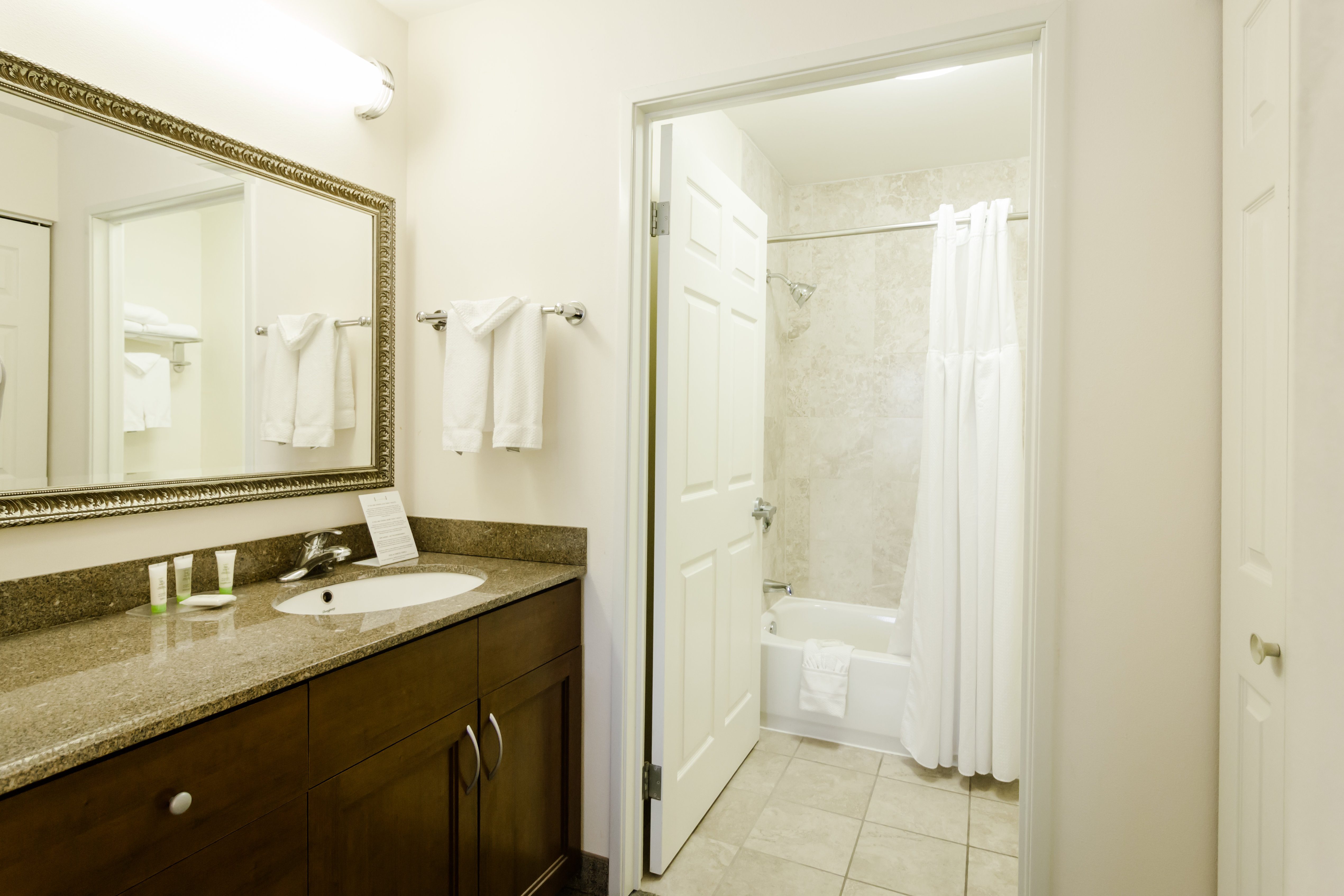 STAYBRIDGE SUITES AUSTIN AIRPORT 50/50