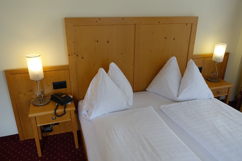 Hotel Schweizerhof 12/30