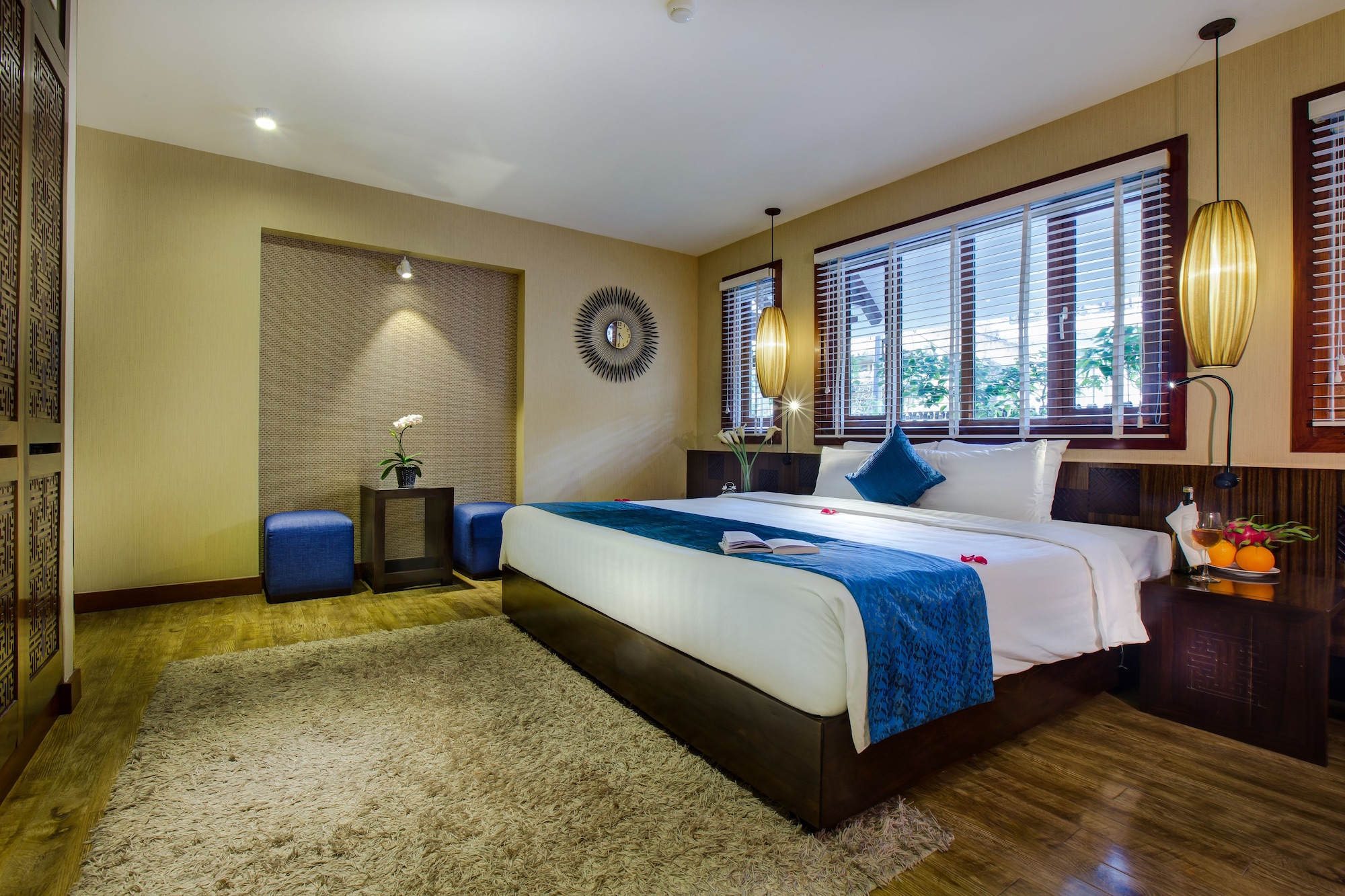 Royal, Big, Suite, Balcony, Oriental Suites Hotel And Spa 3/10