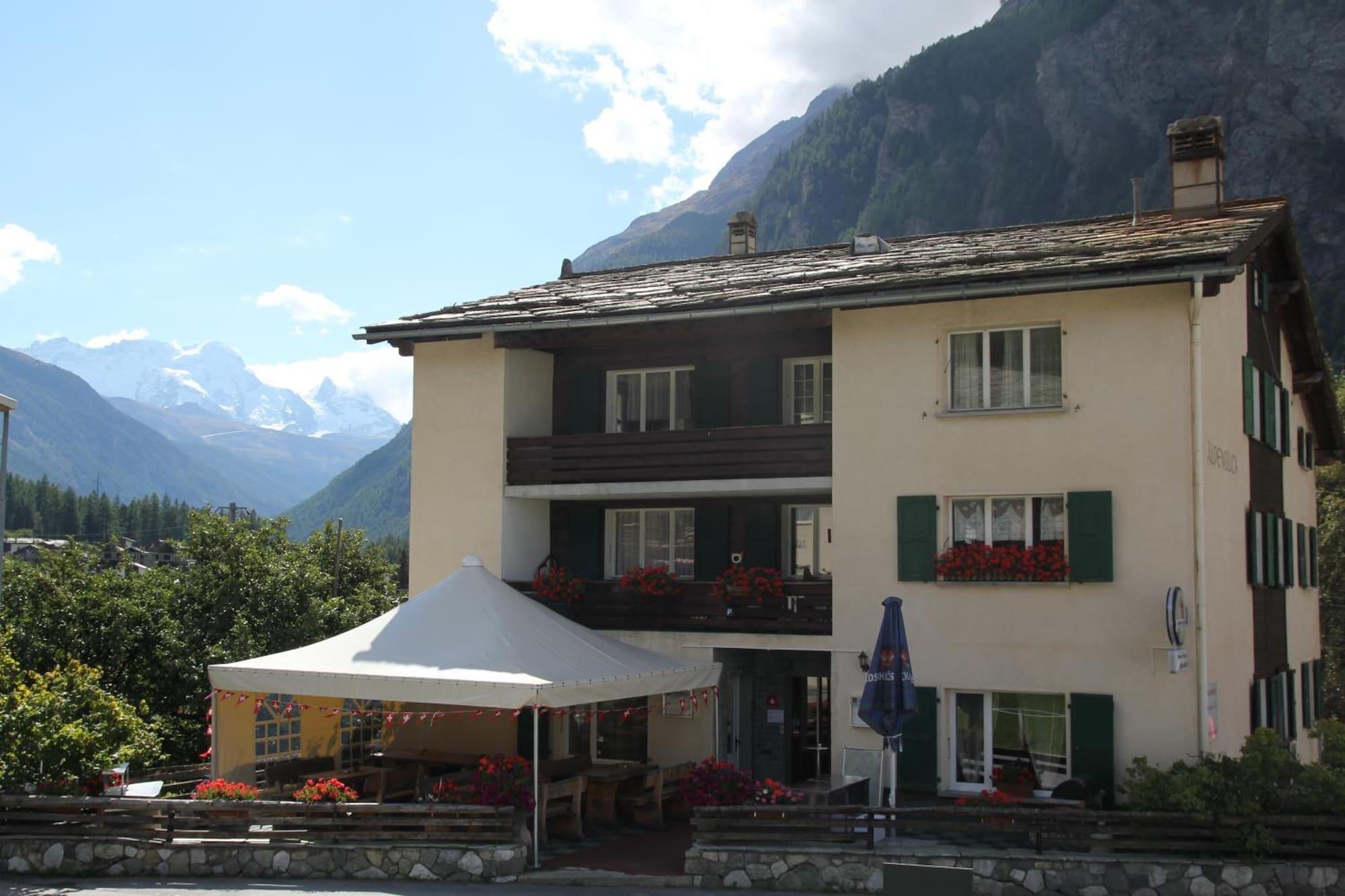 Hotel Klein Matterhorn Randa 1/34