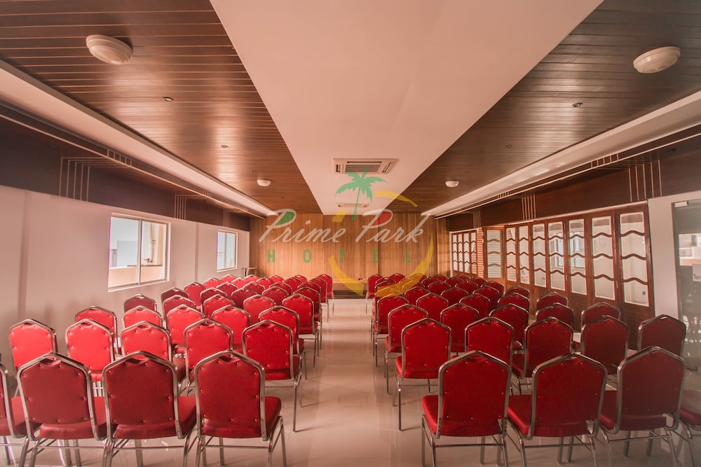PRIME PARK HOTEL 38/50