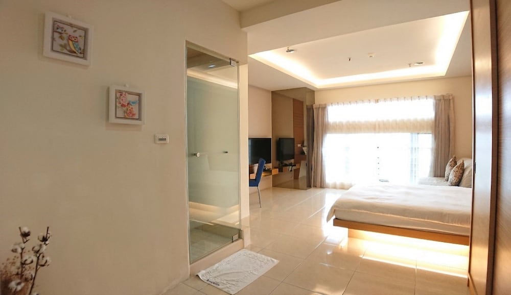 Lj Hotel 28/65