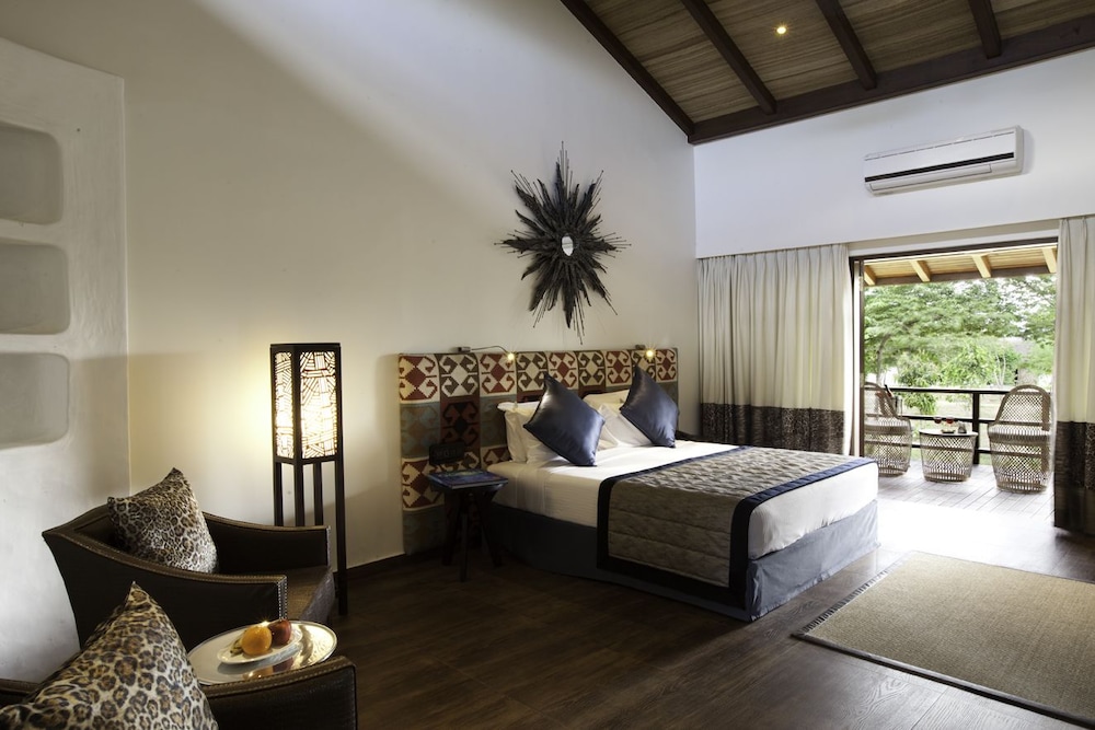 Hut, Log, Single Bed