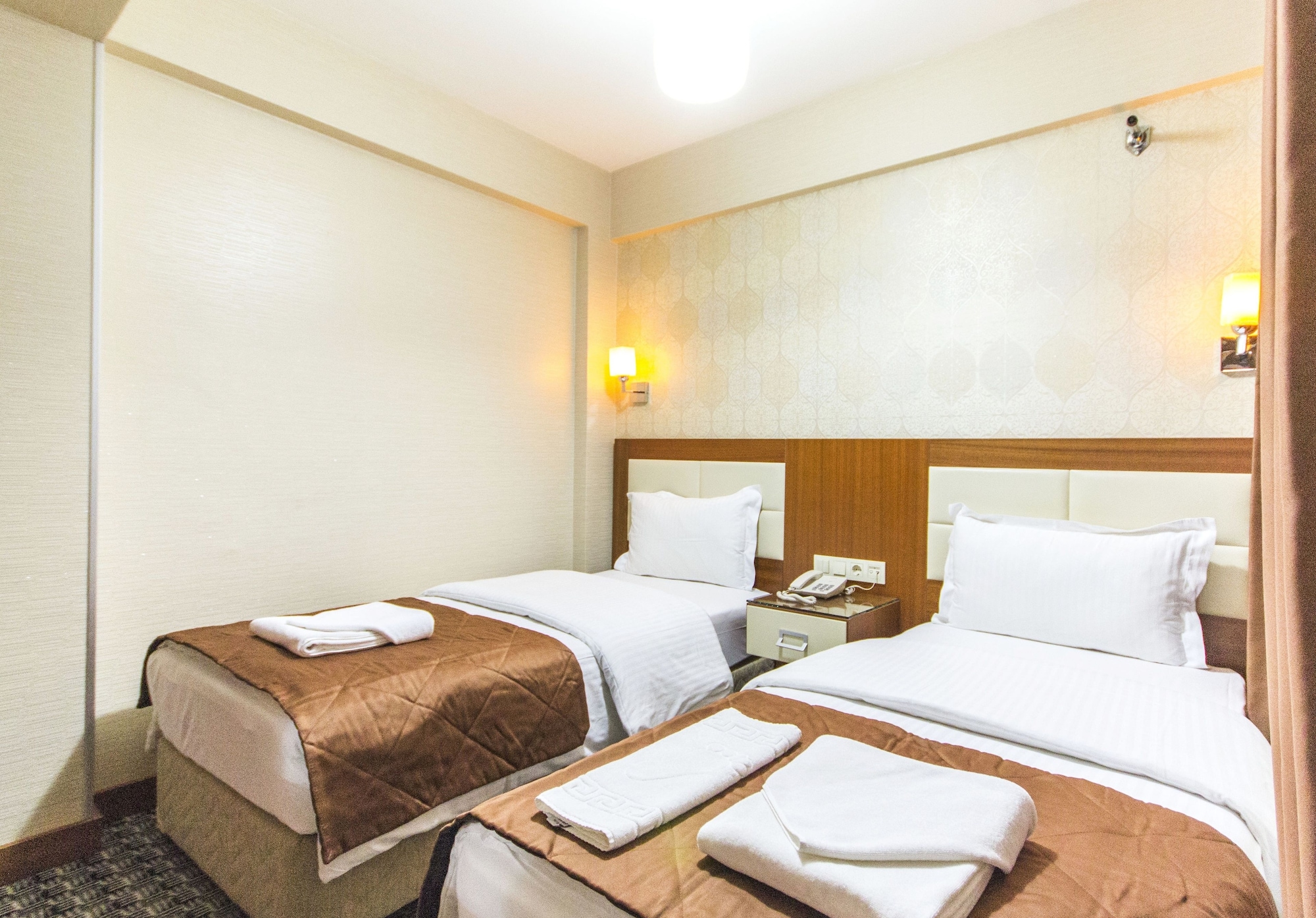 STANDARD, TWIN BEDS