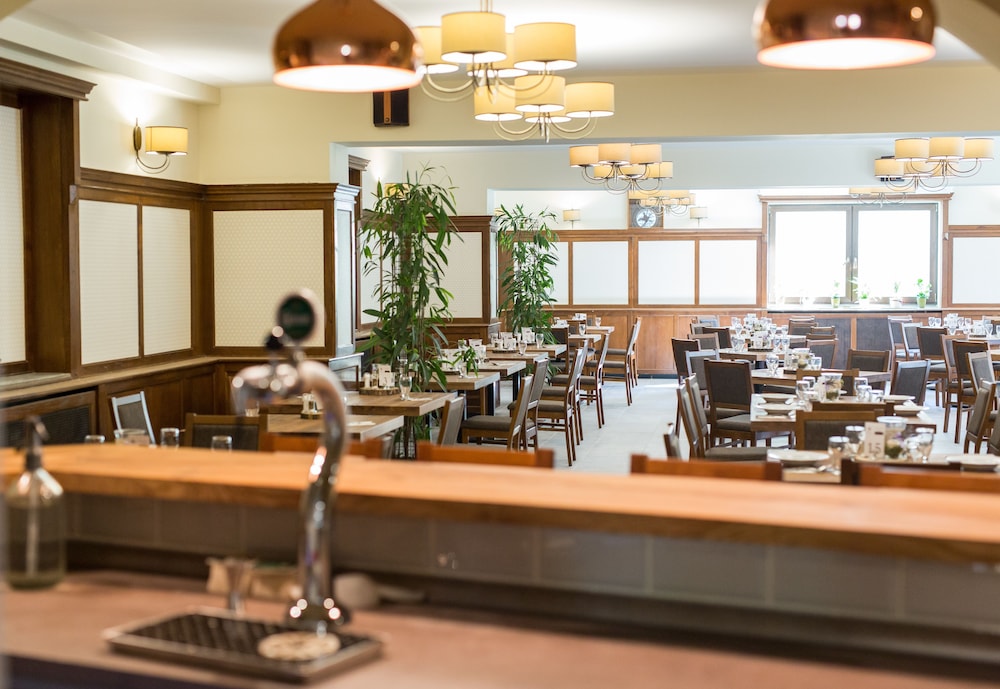 Revesz Hotel 19/42