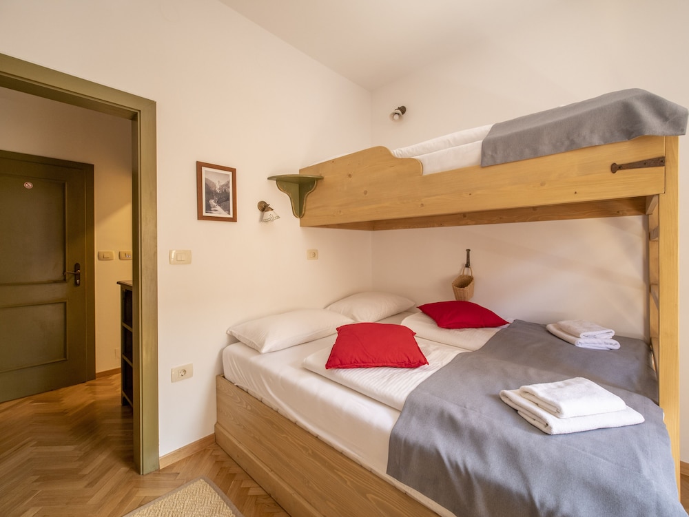 Apartment House Berghi Ii 13/48