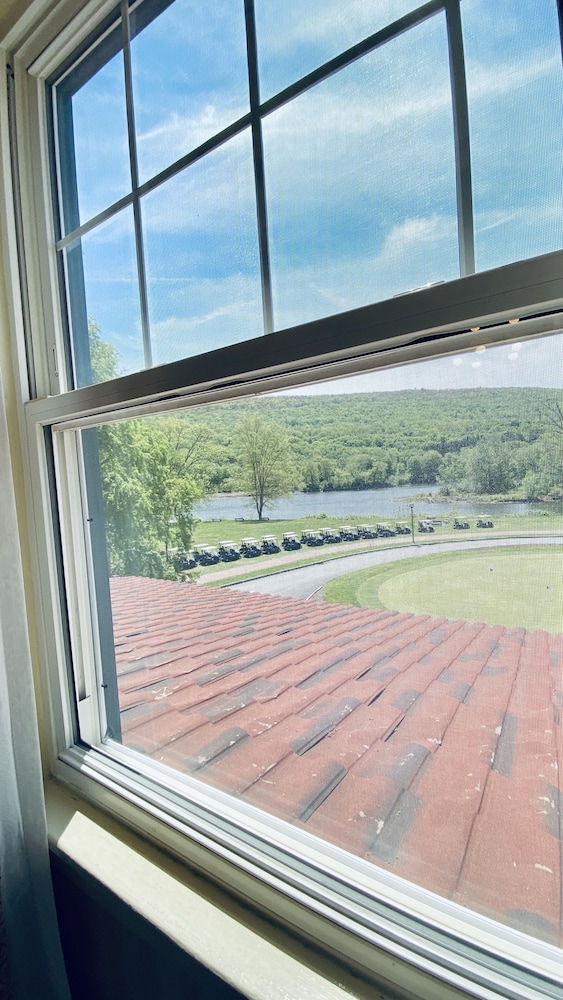 The Shawnee Inn And Golf Resort 21/50
