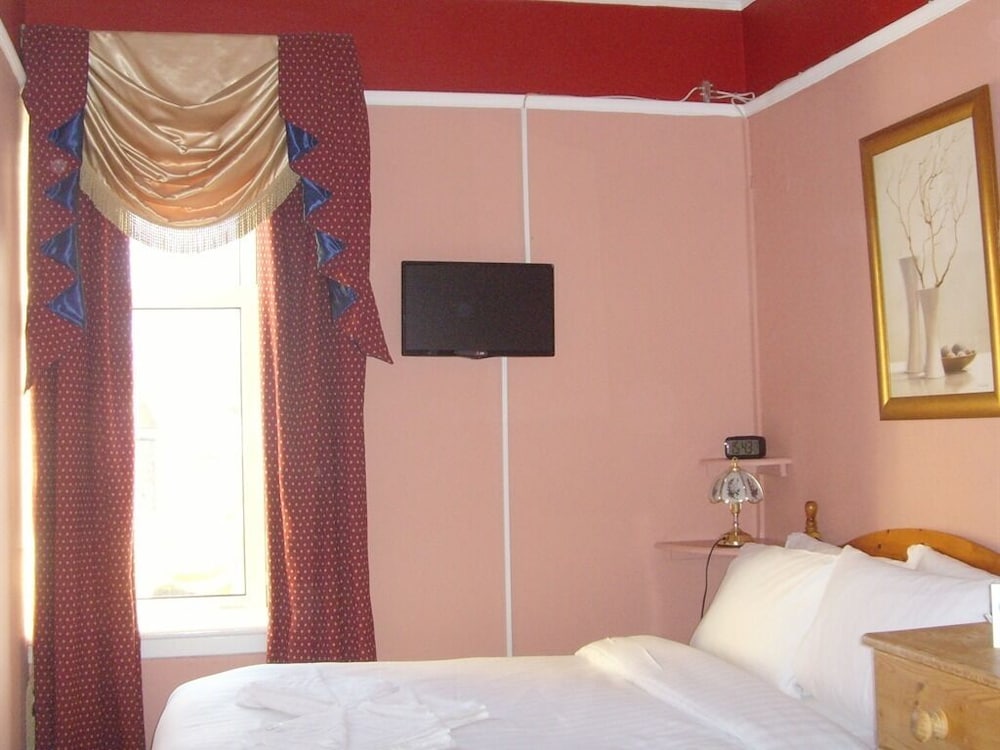 Twin Lions Hotel 30/51
