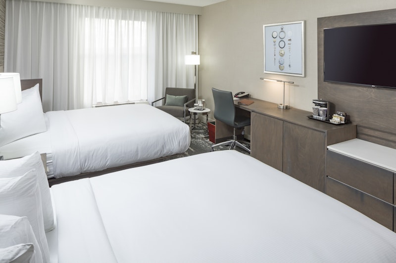 Doubletree By Hilton Boston Logan Airport Chelsea 8/48