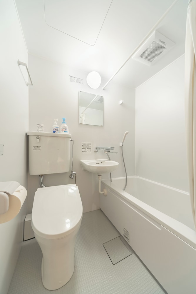 Coins Hostel Tenjin 43/46
