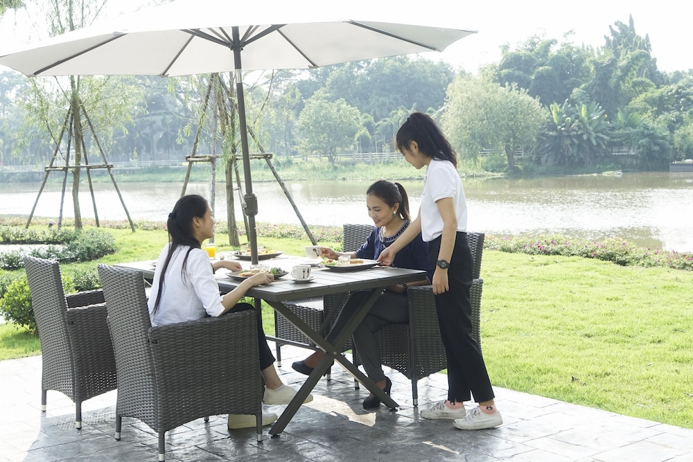 Nantra Chiangmai Riverfront Hotel 43/50
