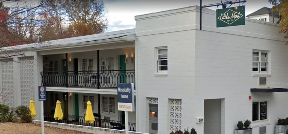 Little Mod Hotel 2/38