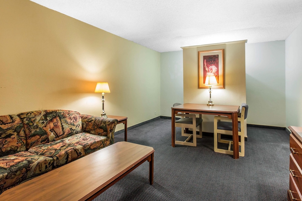 Travelodge by Wyndham Imperial/El Centro 29/48