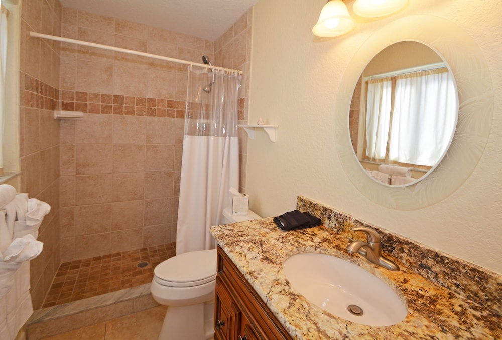 Westwinds Waterfront Resort 11/34