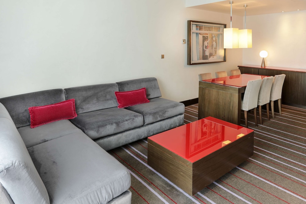 Radisson Blu Media Harbour Hotel Dusseldorf 36/68