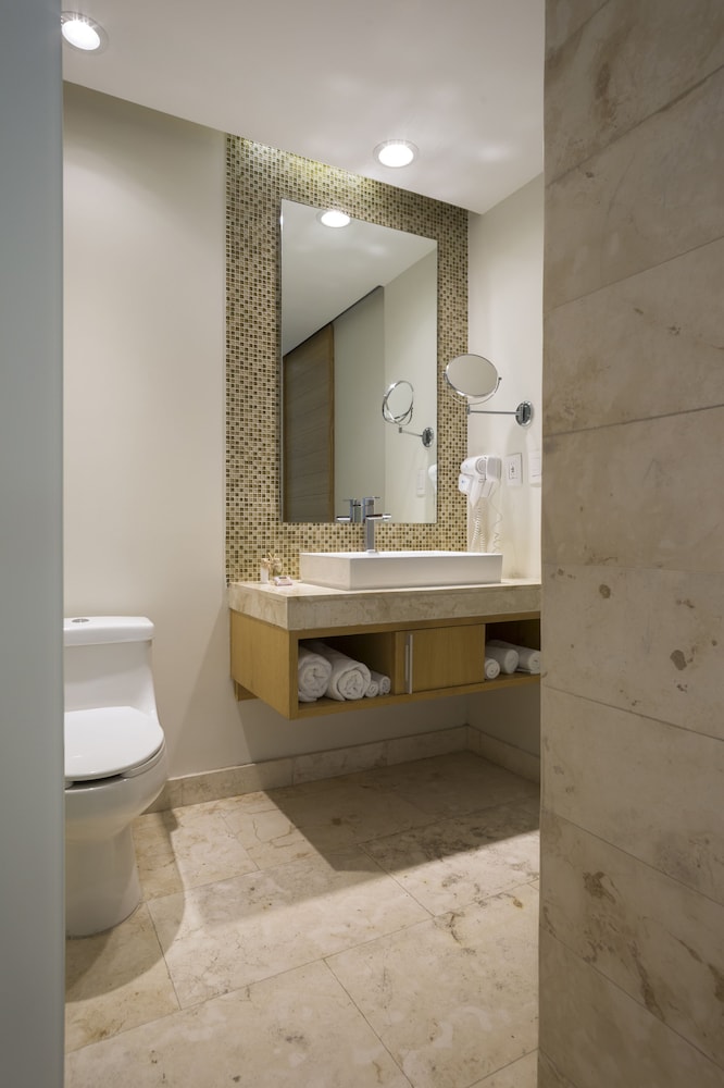 Anah Suites by Sunest 47/50