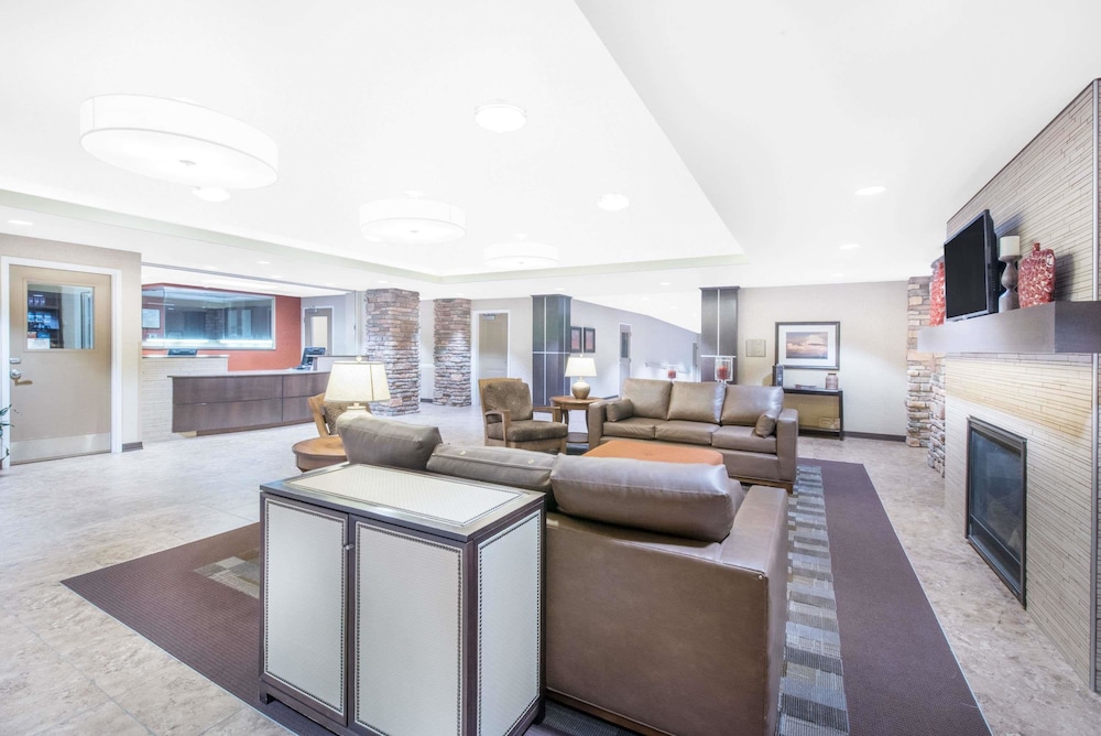 Hawthorn Suites By Wyndham Dickinson 43/58