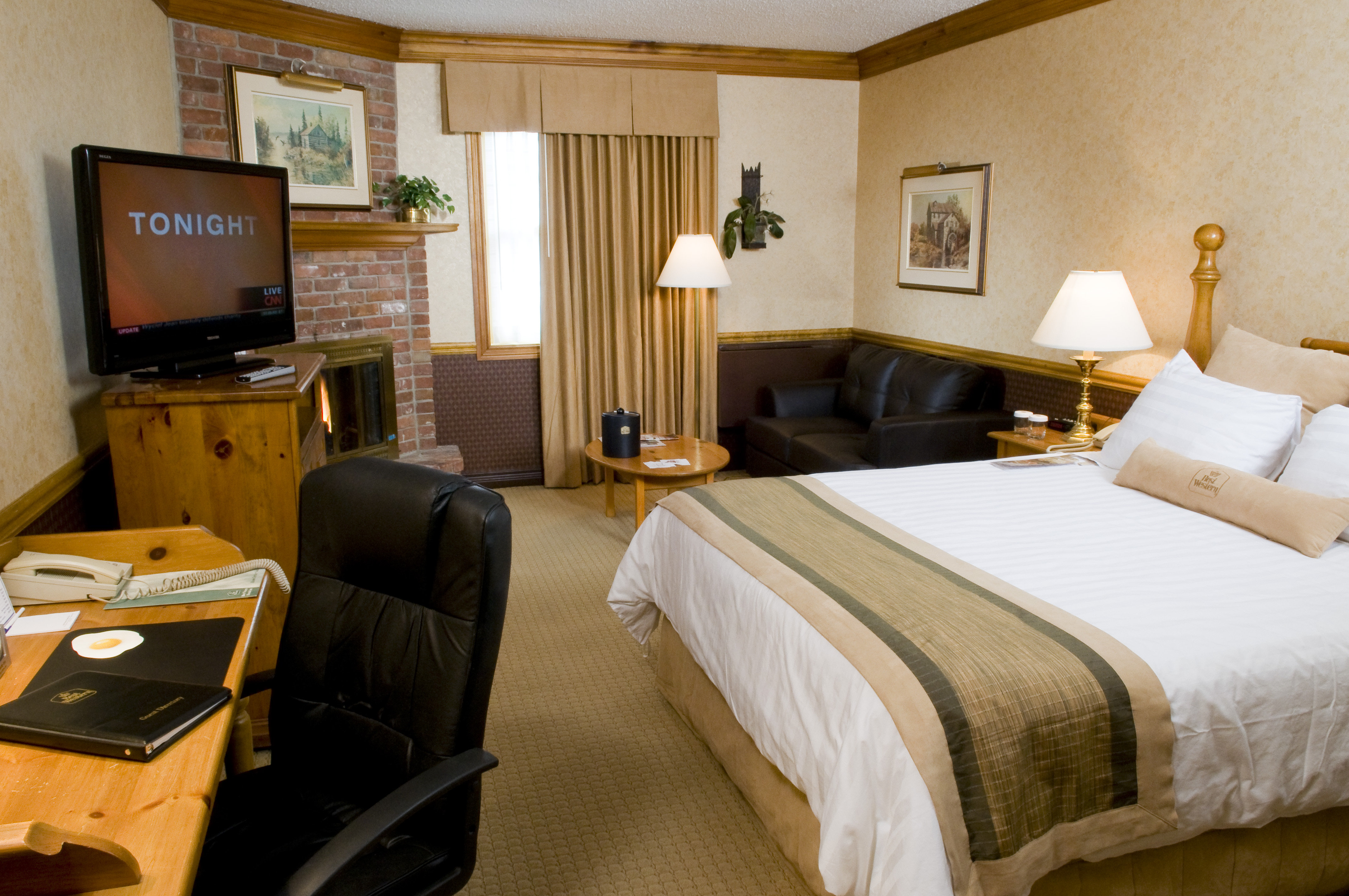 Best Western Plus Fireside Inn 19/79