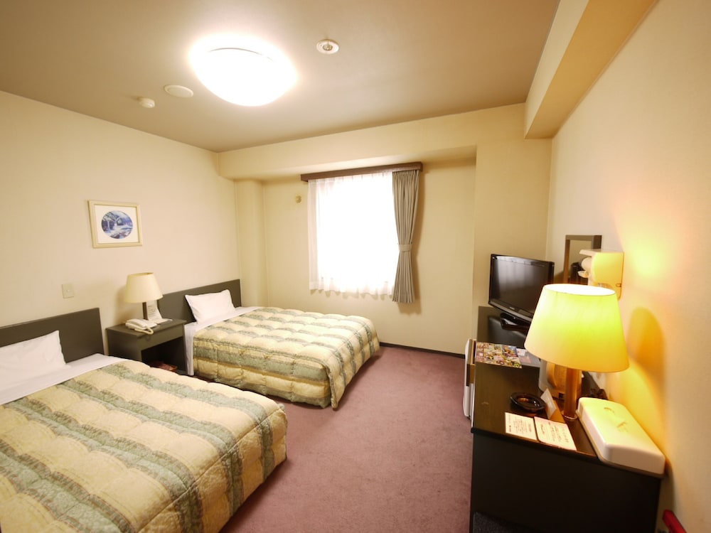 Hotel Route-Inn Itoigawa 11/37