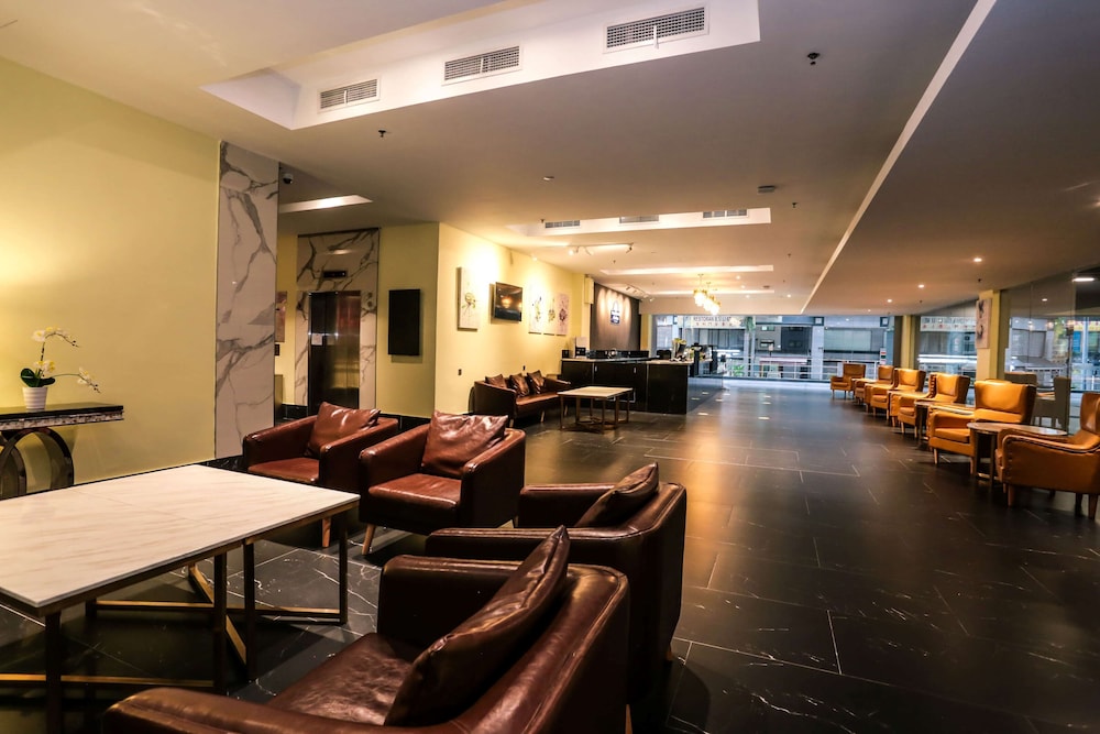 Days Hotel and Suites by Wyndham Fraser Business Park KL 32/40