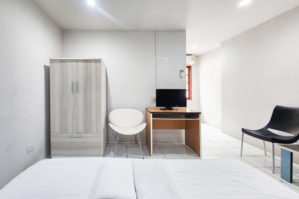 Freesia Guesthouse Suvarnabhumi 11/34