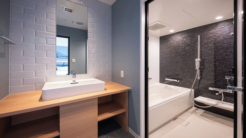 Nest Hotel Osaka Umeda 58/62