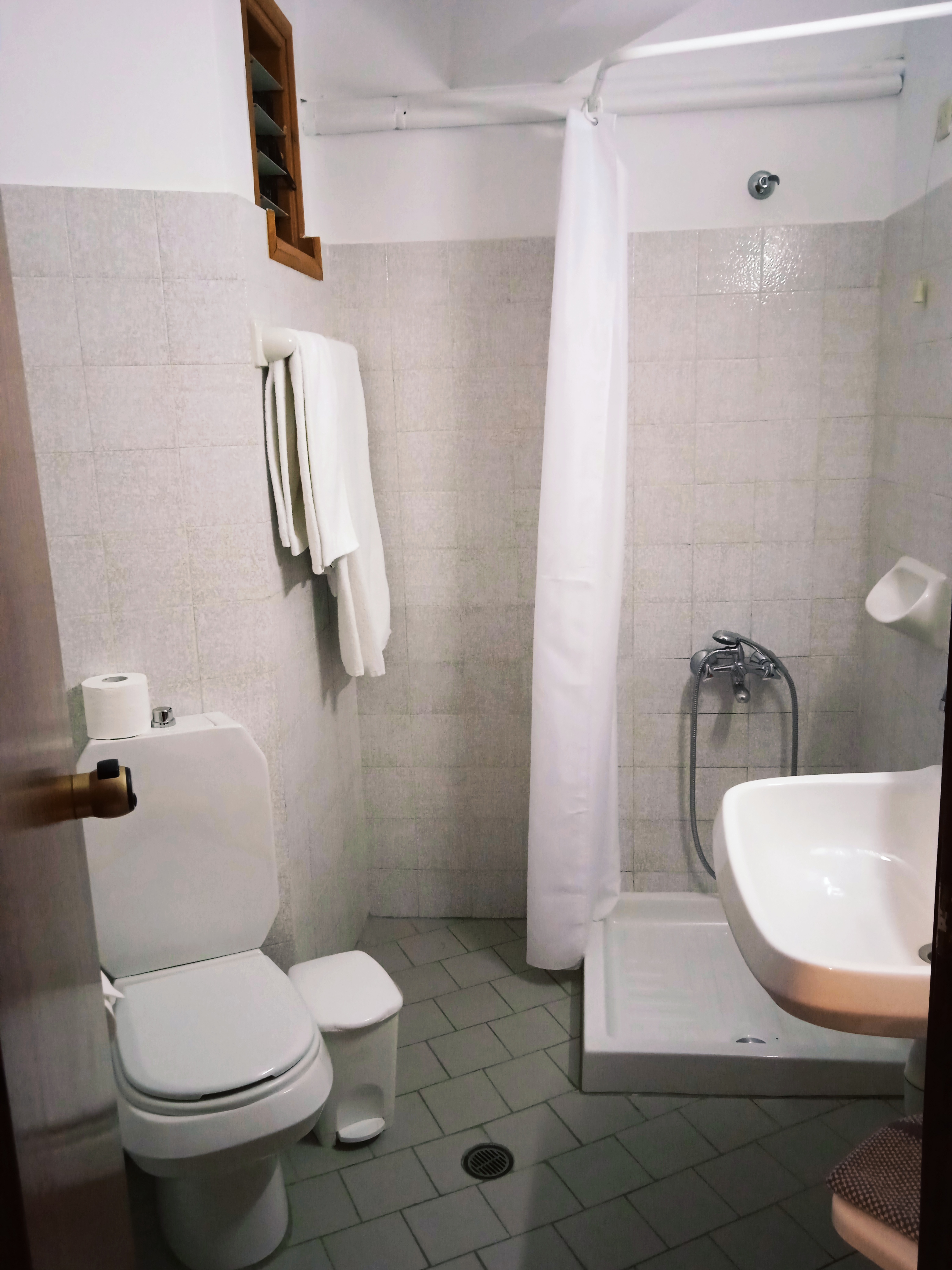 Pal Beach Hotel 48/50