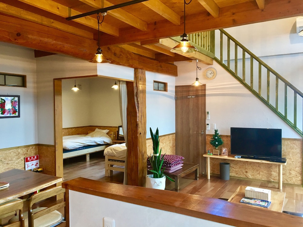 Country Cottage Wakiaiai 42/43