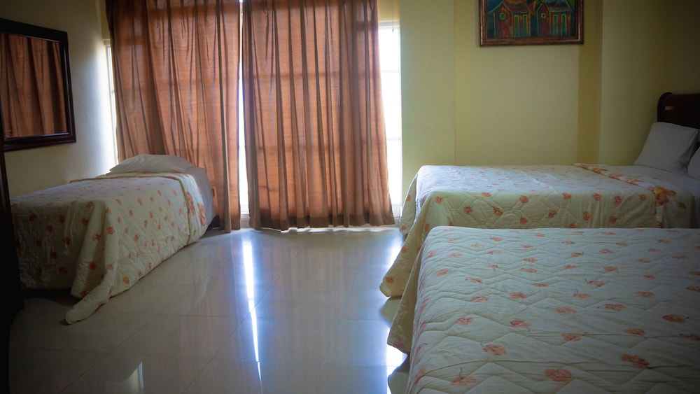HOTEL LUIS V 12/43