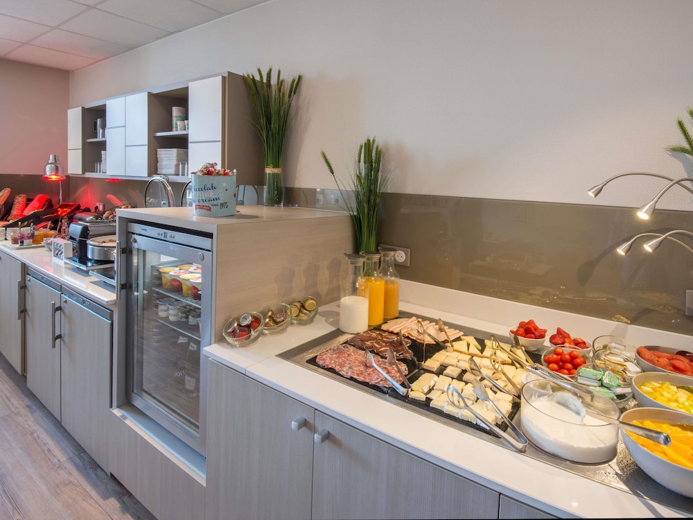 Mercure Nice Marche aux Fleurs Hotel 11/72