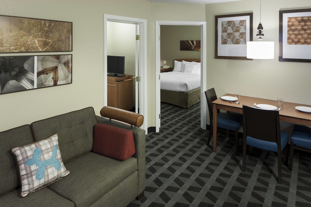 TownePlace Suites by Marriott Dallas Arlington North 34/43