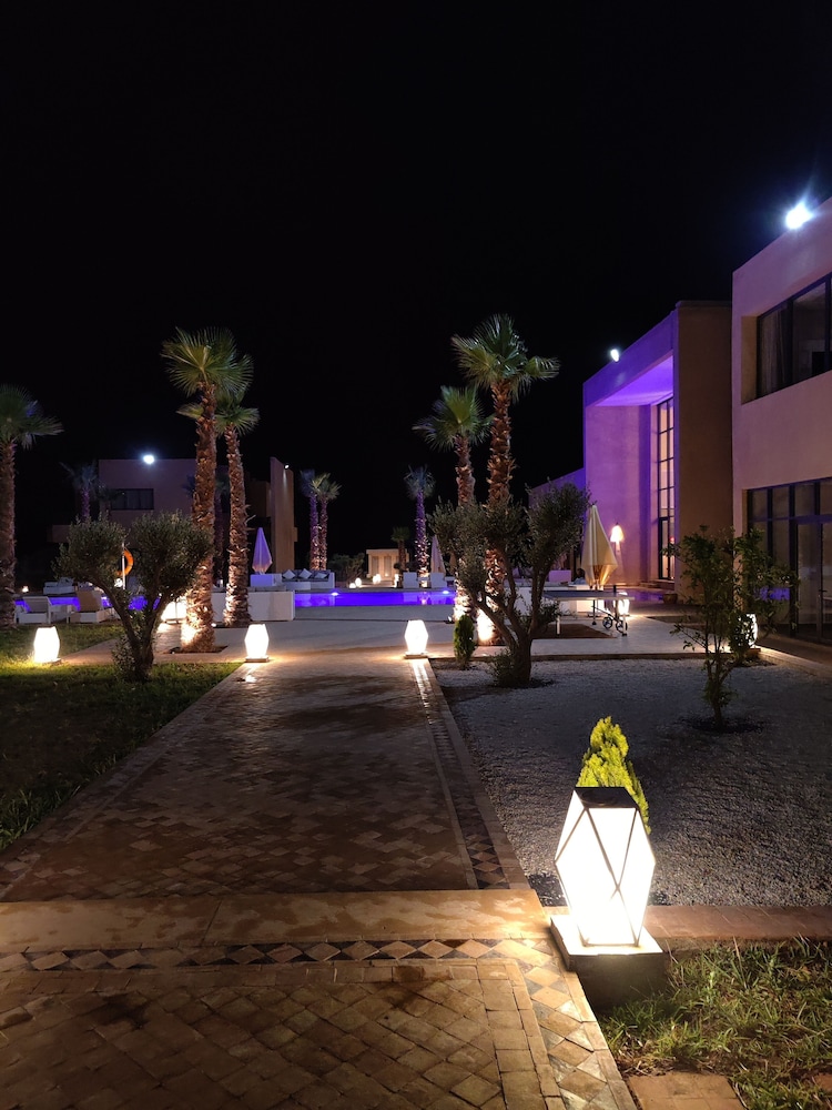 Sumahan Suites and Spa 57/62