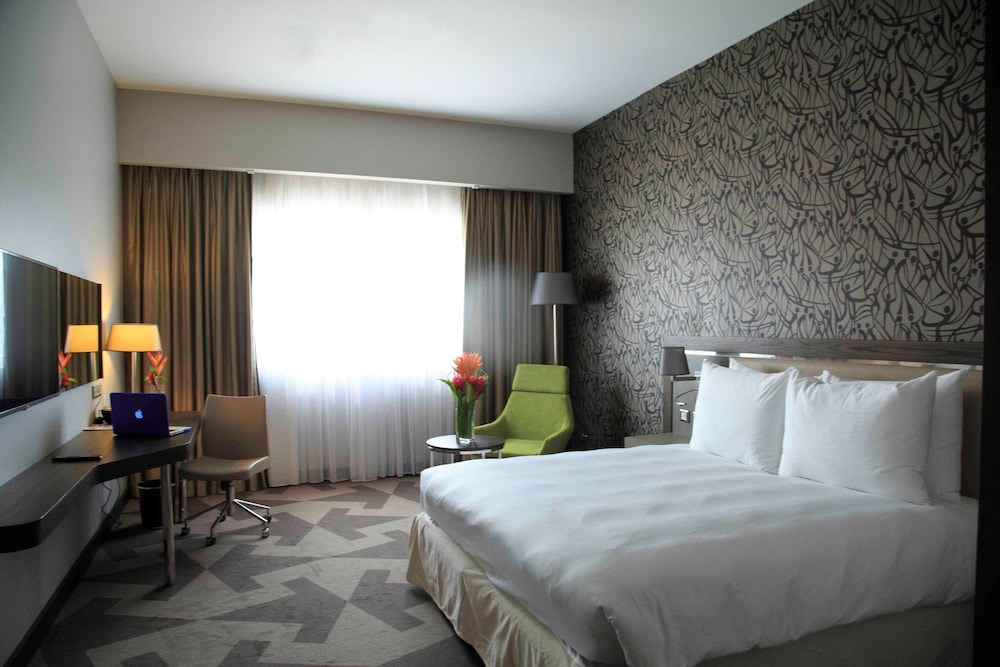 SUPERIOR ROOM H