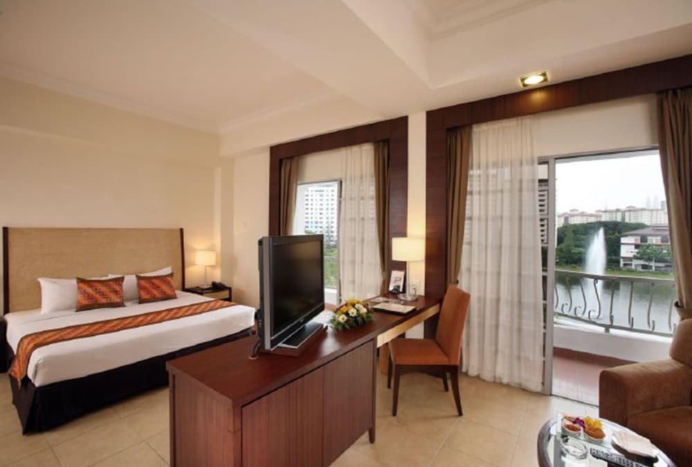 Flamingo Hotel by The Lake Kuala Lumpur 37/61