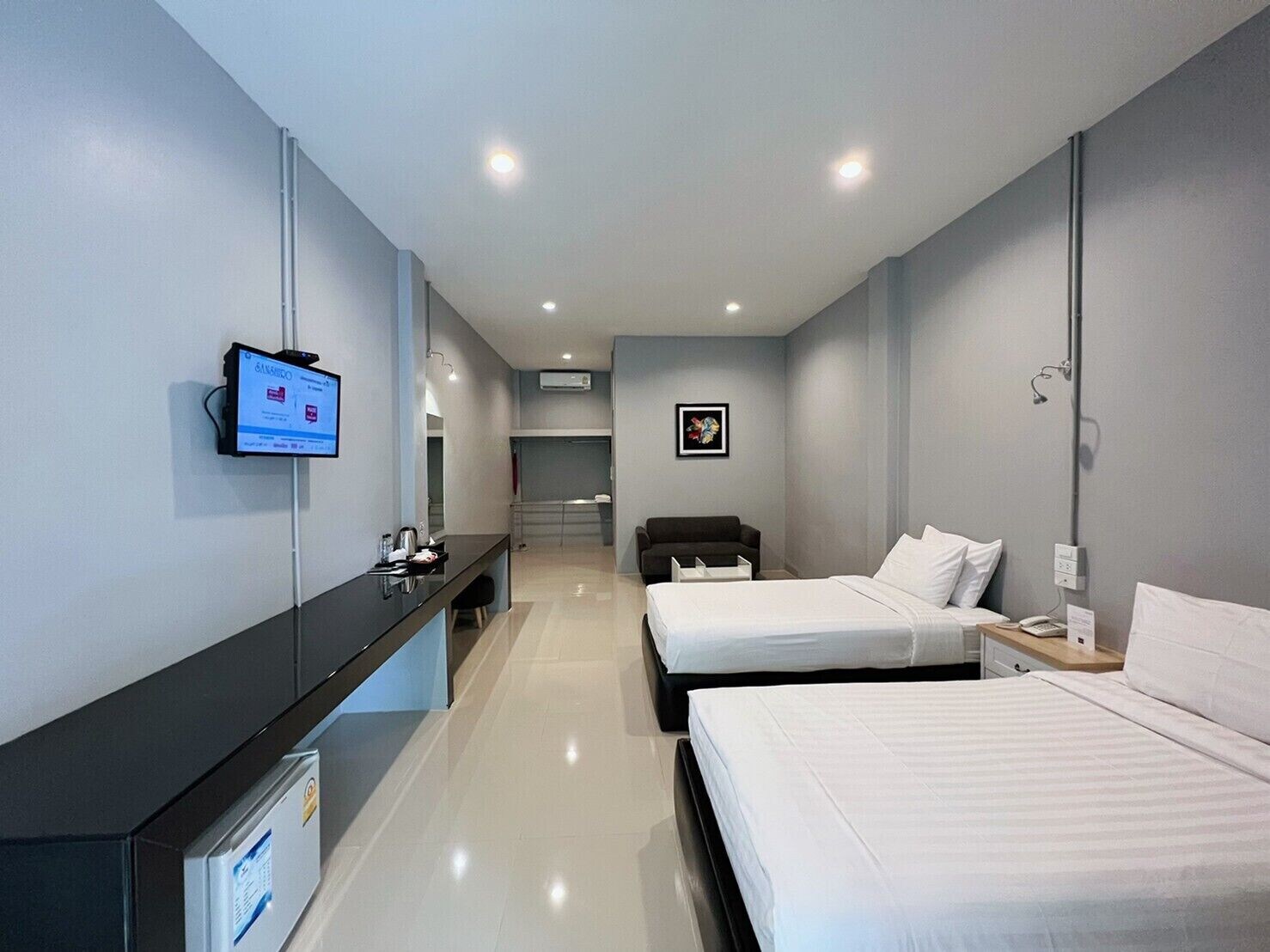 Standard, Twin Beds