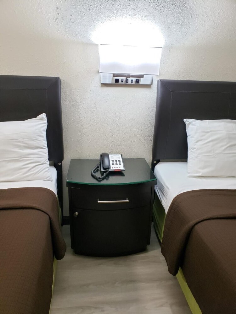 Value Inn &amp; Suites 9/22