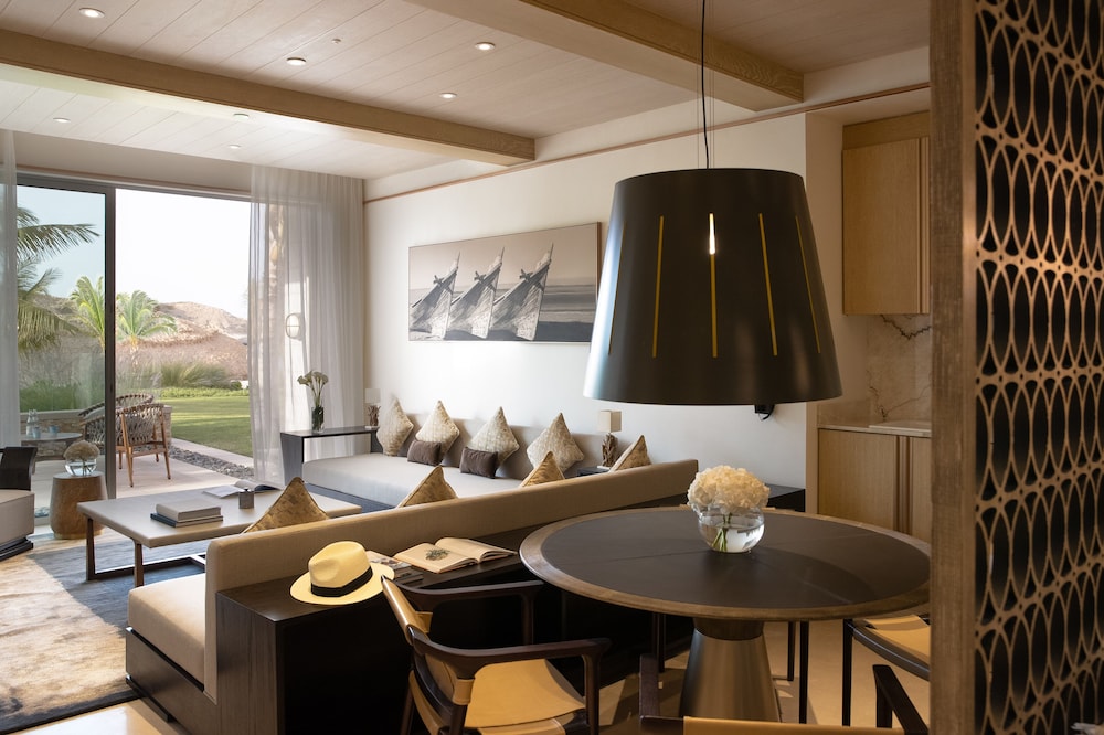 Jumeirah Muscat Bay 62/76
