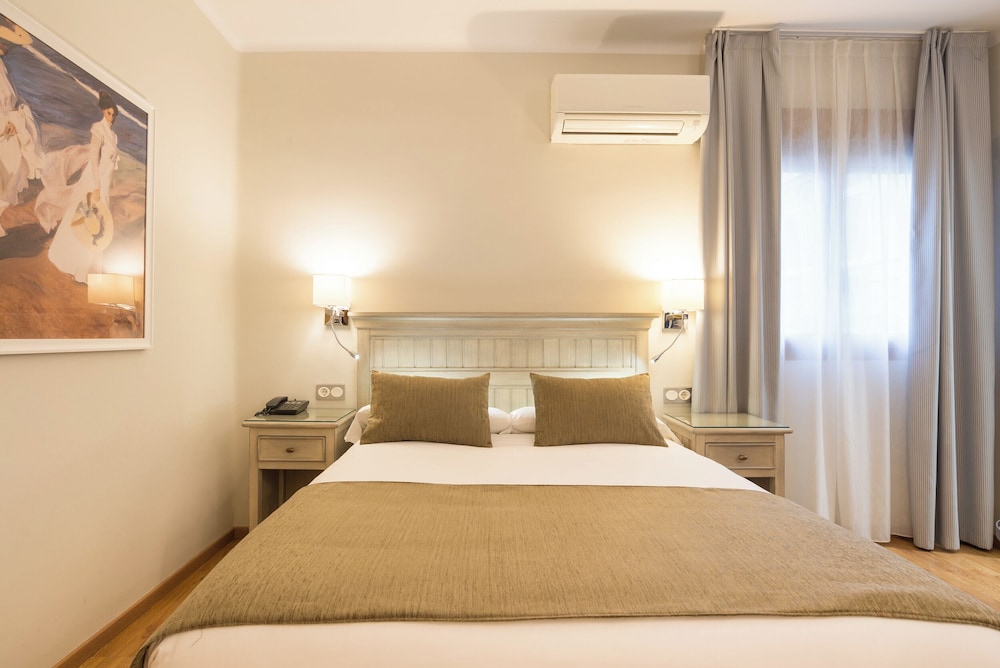 SUPERIOR, DOUBLE BED