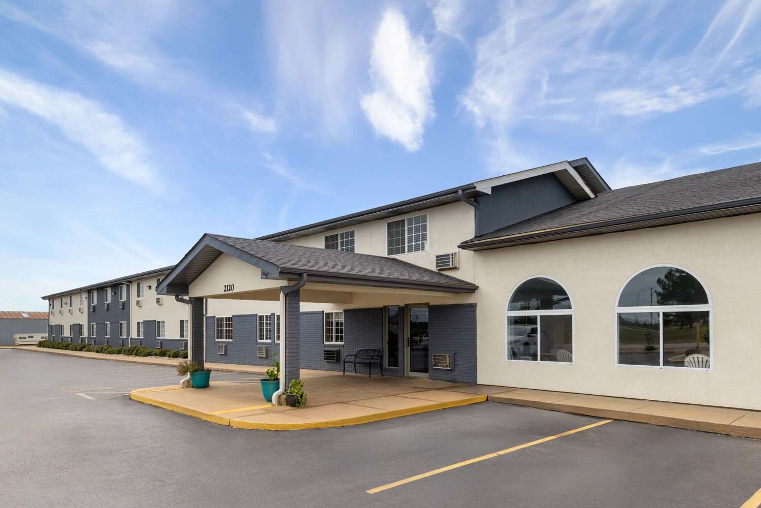 Days Inn by Wyndham Miami 2/27
