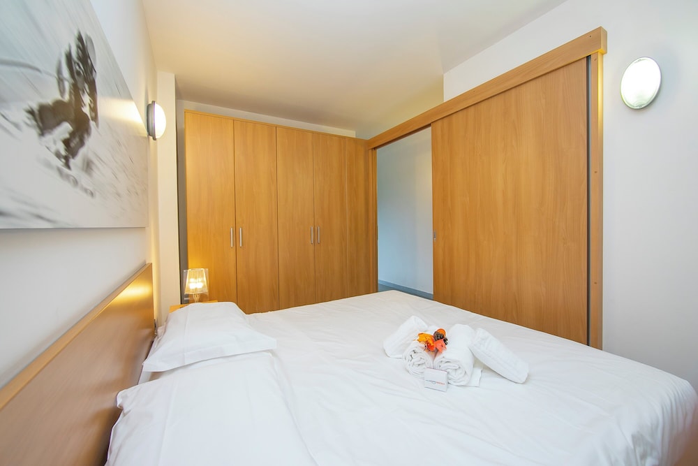 Villaggio Olimpico Apartments 21/50